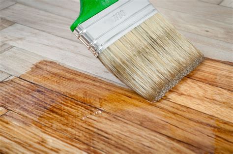 Astuce : Comment faire une lasure à effet vieilli avec de la peinture ? | Wood, Wood steps ...