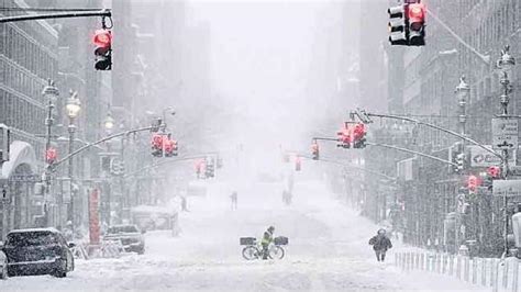 US Snow Storm 2022: 60 people died due to snowfall in America | Zee News