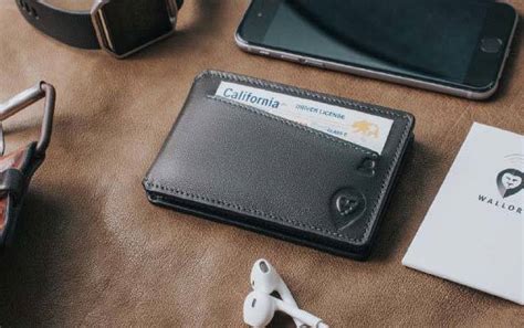Wallor 2.0 RFID Leather Wallet with GPS Tracking | Gadgetsin