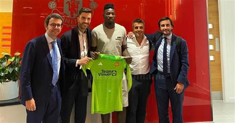 SPOTTED: First image of Onana holding up Man United shirt - Football ...