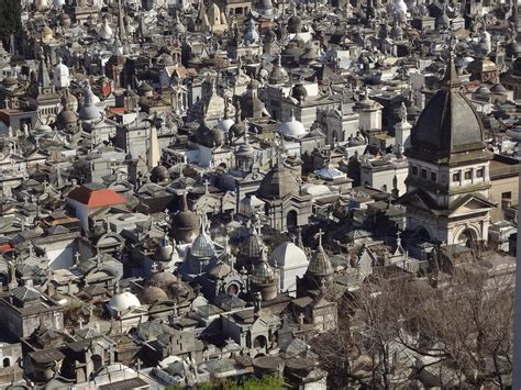 La Recoleta Cemetery | gotravelyourself.com