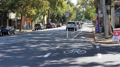 1st parking-protected bike lane to shield cyclists in NE OKC