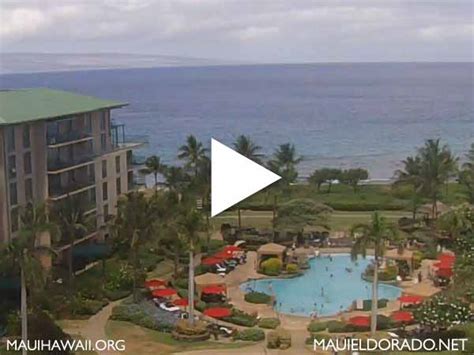 Maui Webcams - See Maui LIVE right now (17 live web cameras)