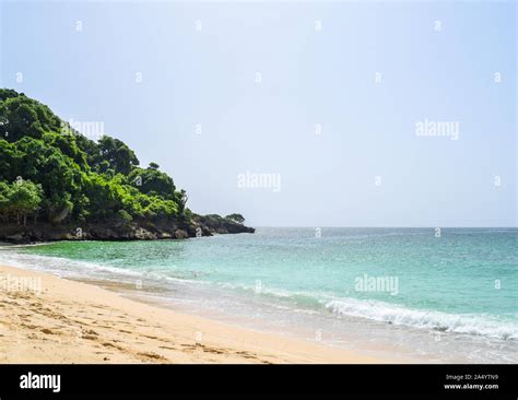 Beach of caribbean island cayo levantado Stock Photo - Alamy