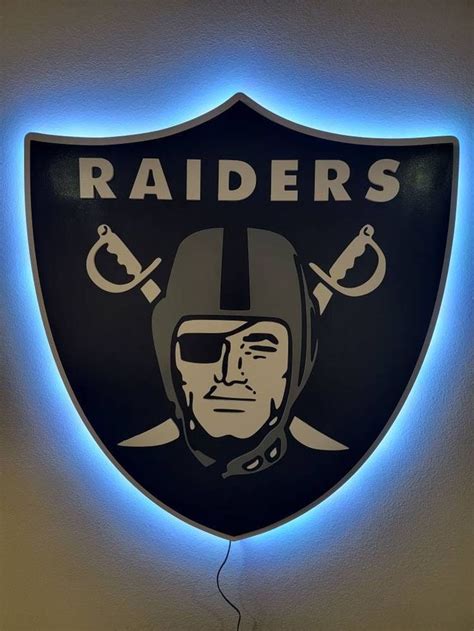 Cheap and stylish Las Vegas Radiers LED Backlit Sign NFL Football Wall Decor , lv raiders led sign
