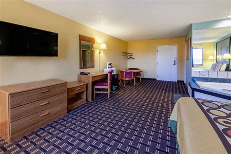 Super 8 by Wyndham Newcomerstown | Newcomerstown, OH Hotels