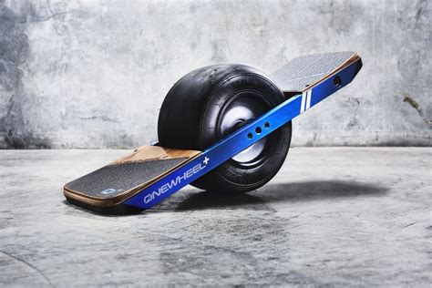 Onewheel+ Gains Upgrades Over Its Predecessor For Soother And Quieter Rides | Ubergizmo