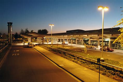 Eugene Airport Terminal at Night | Eugene Airport | Flickr