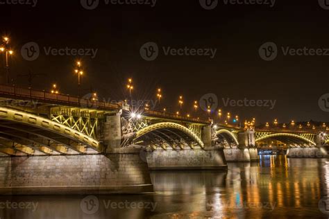 Budapest at night 1405168 Stock Photo at Vecteezy