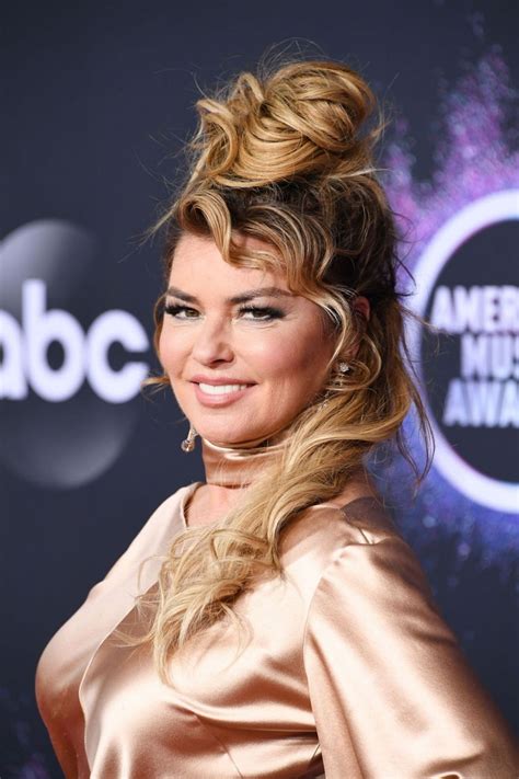 SHANIA TWAIN at 2019 America Music Awards in Los Angeles 11/24/2019 ...