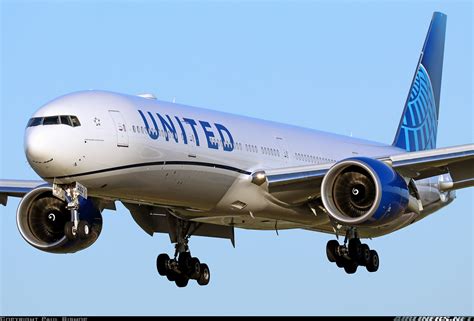 Boeing 777-300/ER - United Airlines | Aviation Photo #6057499 ...