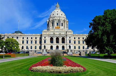 Minnesota State Capitol Building in Saint Paul, Minnesota - Encircle Photos