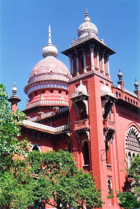 The stunning High Court - A Picture from Chennai, India - Travel Writing