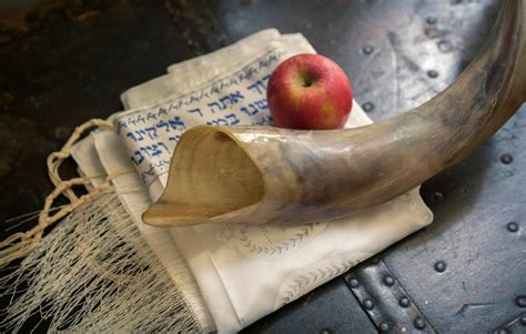 When is Rosh Hashanah? A guide to the 2023 Jewish New Year – The Forward