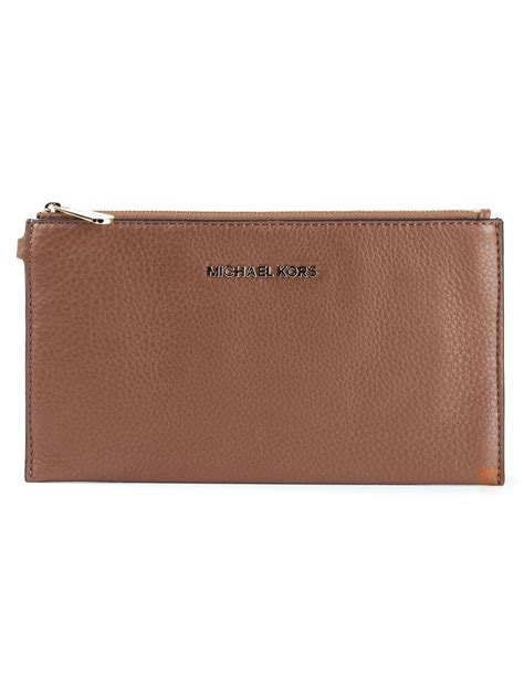 MICHAEL Michael Kors Bedford Clutch in Brown - Lyst