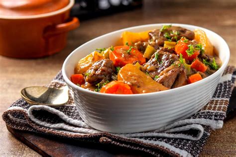 Classic Old-Fashioned Beef Stew Recipe