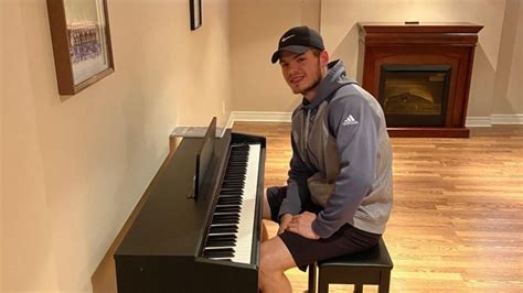 For Habs prospect Jake Evans, music breaks up monotony of isolation ...