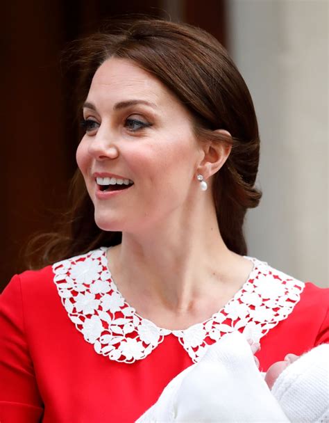 Kate Middleton's Pearl Earrings Leaving the Hospital | POPSUGAR Fashion Photo 4