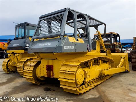 Komatsu D85ESS-2 Bulldozer – PT. Central Indo Machinery