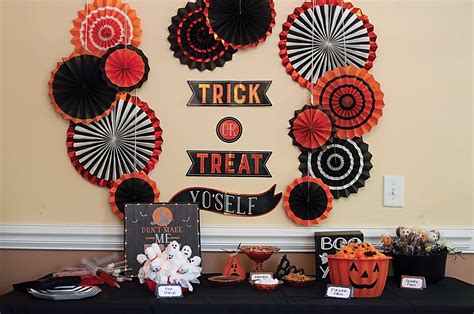 Virtual Halloween Party on Zoom - This Crafty Mom