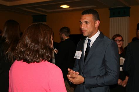 School of Business Launches MBA Alumni Mentorship Program - UConn Today