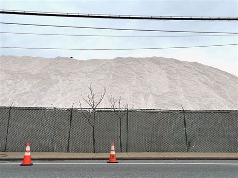 NYC winter storm: AccuWeather says later arrival time impacts snow ...