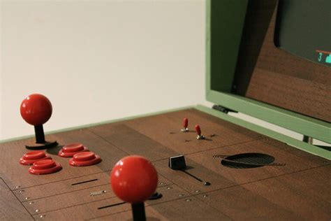 These Handmade Wood Retro Arcade Cabinets Are Inspired by the Earliest ...