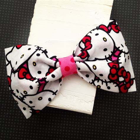 Kawaii Blush: Hello Kitty Top Accessories