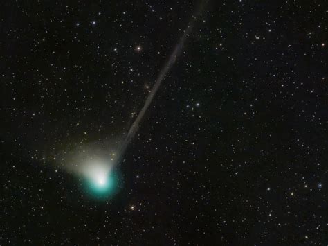 Green comet last visible during the Ice Age to pass Earth