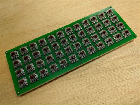 40% Keyboards: PCB plate