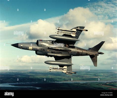 Hawker siddeley harrier hi-res stock photography and images - Alamy