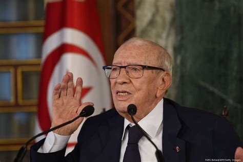 Essebsi faces lawsuit for ‘exceeding powers’ in Tunisia – Middle East Monitor