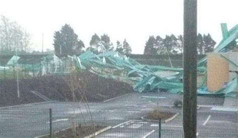 PICTURES: Storm hits Ireland and leaves trail of destruction | The Irish Post