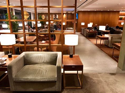 Which Cathay Pacific First Class lounge in Hong Kong is better?