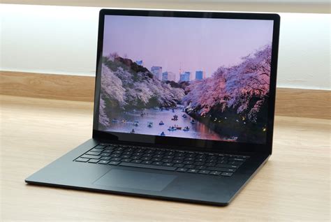 Microsoft Surface Laptop 4 (2021) review: A missed opportunity ...