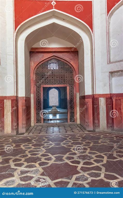 Humayun Tomb Inside View at Morning from Unique Perspective Stock Image - Image of monument ...