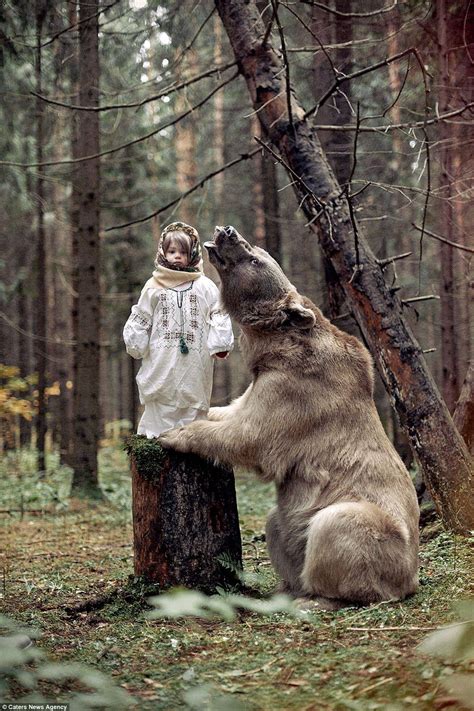 Kids pose with a tame grizzly bear in the forest in Moscow | Animals beautiful, Grizzly bear ...