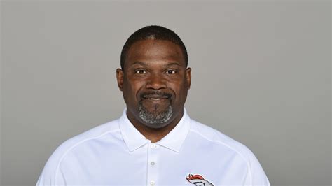 Wayne State hires Tyrone Wheatley as head football coach