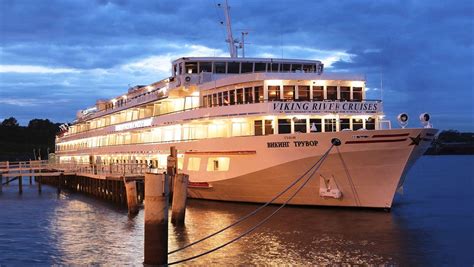 Rooting out the differences between river cruises and ocean cruises