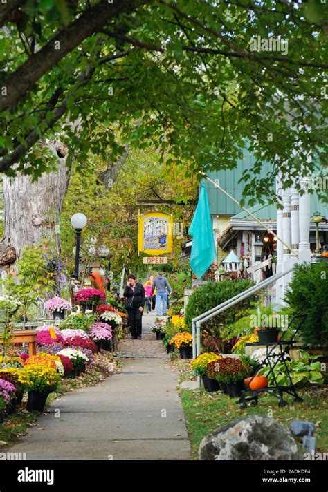 Nashville, Indiana shops, tourist attraction Stock Photo - Alamy