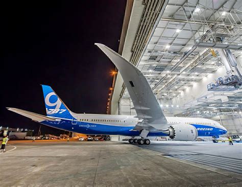 Which Airlines Operate The Boeing 787-9?