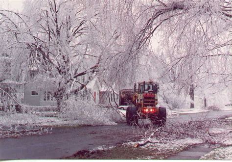 Ice Storm, Rochester, NY March 4, 1991 28 years ago tomorrow. | Ice storm, Outdoor, Hometown