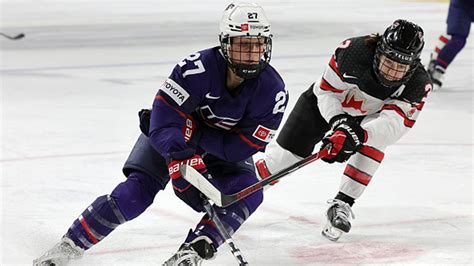 PWHL holds its inaugural draft in Toronto with Heise headlining the ...