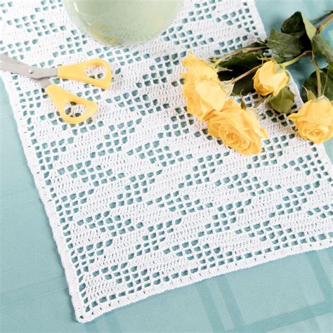 Beginner Free Crochet Table Runner Patterns Table Runners Are A Terrific. - Printable Templates Free