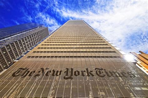 The New York Times daily newspaper building in Midtown Manhattan ...