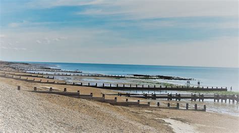 Bognor Regis Travel Guide: Best of Bognor Regis, England Travel 2024 | Expedia.co.uk