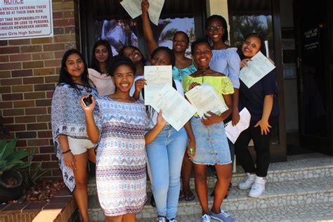 #MatricResults2017: Pinetown Girls' class of 2017 pass with 98,9 per cent | Highway Mail