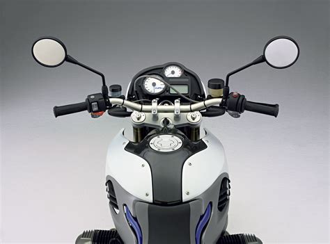 BMW HP2 Megamoto (2008-2009) Specs, Performance & Photos - autoevolution