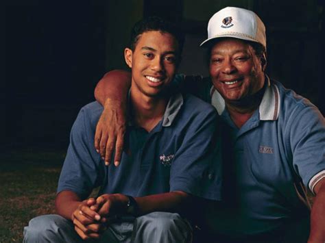 Tiger Woods Dad : Tiger Woods Says His Son Charlie S Chance At Breaking ...