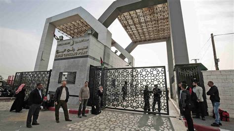 Egypt to temporarily open Rafah border crossing days after ...